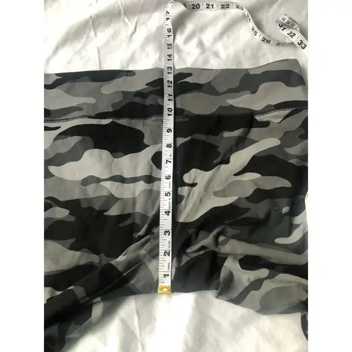 Wild Fable Women’s High-Waisted Leggings Gray Camo sz XXL NWT