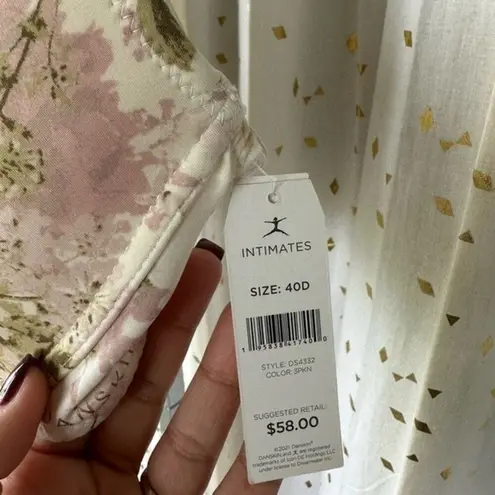 Danskin  Intimates NWT Full Figure Floral Lightly Padded Bra Lingerie 40D - Image 4