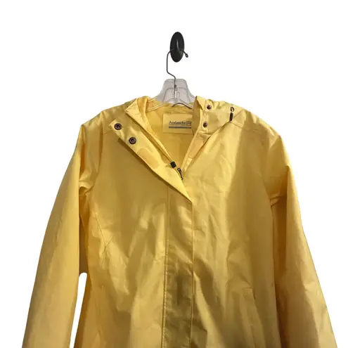 Avalanche Outdoor Supply Company Yellow Hooded Rain Jacket Women's Small