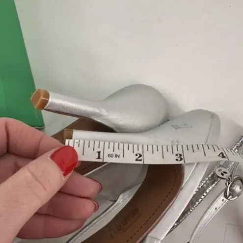 NWT J.Reneé Tadma Glass Slipper Rhinestone Pumps Heels Size 12W Cocktail Wedding Silver