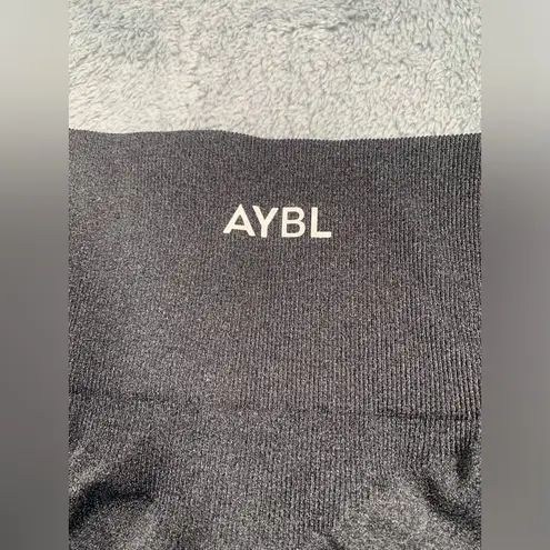 AYBL  dark gray charcoal shorts seamless small