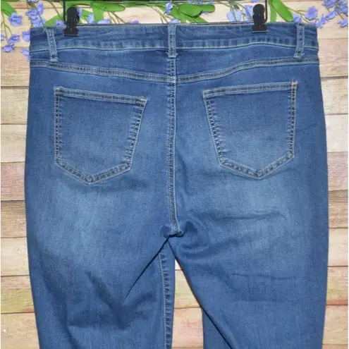Cato Ladies Cropped Ankle Denim Blue Jeans Size 14 Cute Stretch Raw Flared Hem