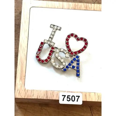 "I Love USA" Crystal Rhinestone Patriotic Brooch Pin Red