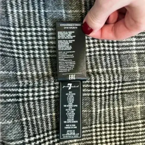 7 For All Mankind  black, white, and grey Houndstooth Wool Coat in size xs