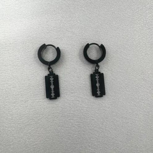 Razor Blade Shape Dangle Drop Earrings for Men Women Punk Hip Hop Unisex Style Black