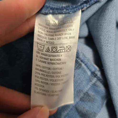 Gilli Blue Leopard Print Denim Snap Front Shacket Size Large