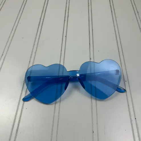 Vintage Trendy Blue Heart