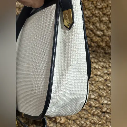 Yves Saint Laurent Vintage Shoulder Bag Black