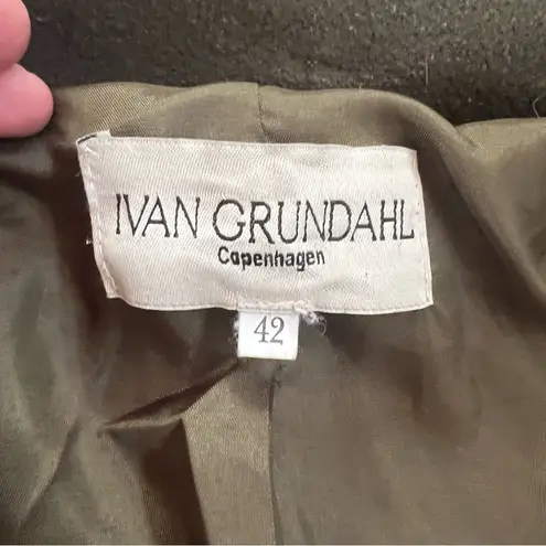 Ivan Grundahl olive green wool long trench coat sz 6 medium designed jacket