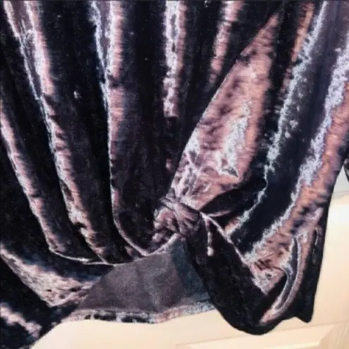 Cherish Front Knot Sweatshirt Crushed Velvet Top Ice Blue S