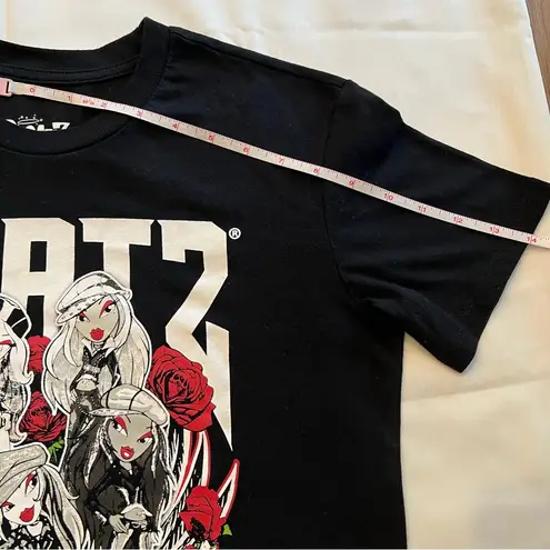 Bratz graphic t shirt women’s size XS black short sleeve crew neck Bratz doll