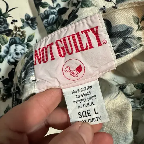 Vintage 1980s Not Guilty White Blue Coquette Floral High Rise 100% Cotton Shorts Size L