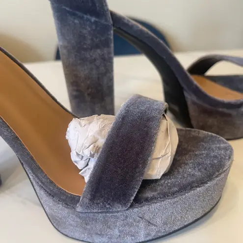 Bamboo Cute Gray velvet ankle straps platform sandals Heels