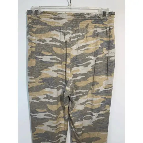 EXPRESS  Camo Jogger Pant