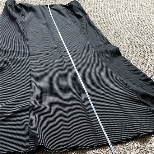 Dialogue Classic Black A-Line Skirt