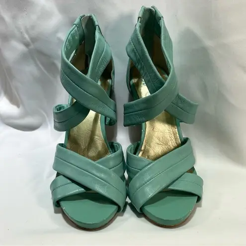 Seychelles Mother of Pearl Mint Leather Heels Sandals Size 6 Colorful Zipper