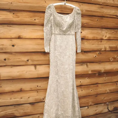 Mac Duggal NWT 11187 Gold Embroidered Lace Applique Shoulder Detail Trumpet Gown