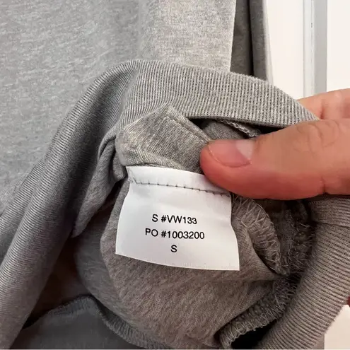 Vuori Daydream Crew Light Heather Grey