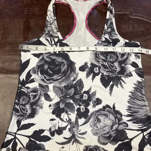 Lululemon Racerback Tank Top Black White Floral Print Athletic Size 6 24" Length