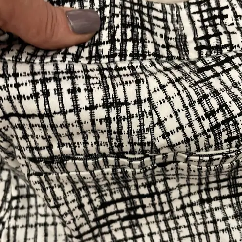 Alice Hope White & Black Print Women's Ankle Pants Size 4