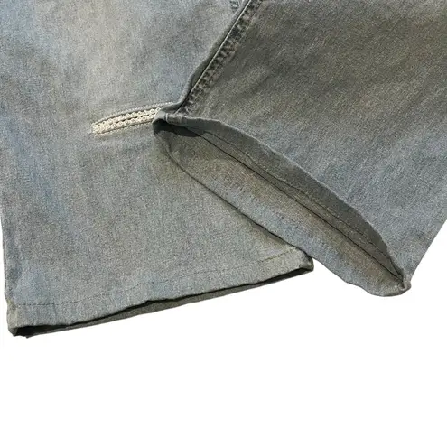 Very Vera Rhinestone Embellished Light Wash Jeans, Sz 14 Blue