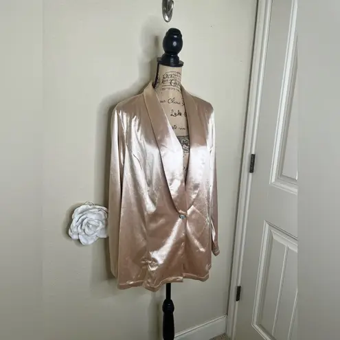 NTM: Savanna Jane NWT Satin Champagne Colored Soft Blazer Size 1X Gold