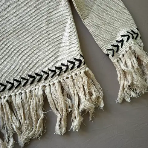 Glamorous Bohemian Style Fringe Knit Sweater