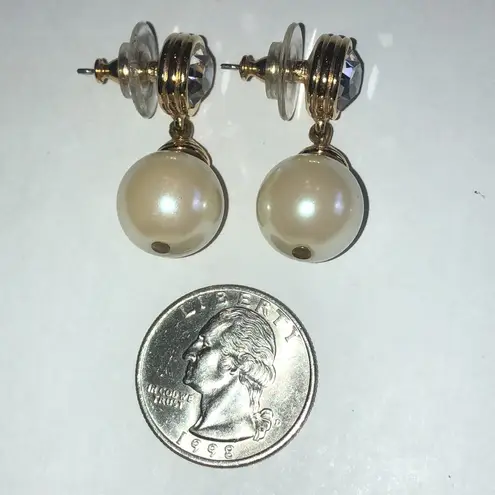 Elegant Gold Tone and Faux Pearl Drop Earrings