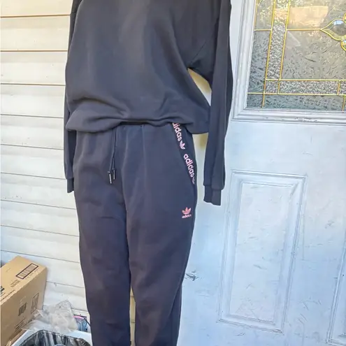 Adidas  crewneck sweatshirt and joggers set