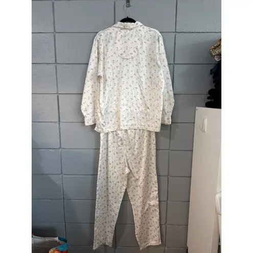 Aria Vintage Satin Floral Pajama Set in Ditsy Floral size M