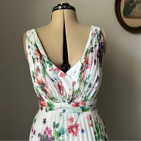 Donna Morgan NWT garden dress