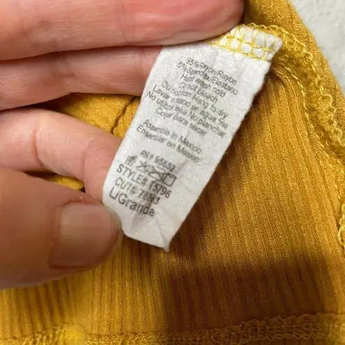 Know One Cares Womens Mustard Yellow Ruffle Scoop Neck Camisole Top Size Large