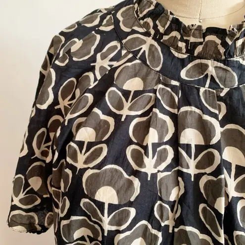 Ivy Jane Block and Flutter Top Size L 100% Cotton Black Grey Print Blouse Pleats