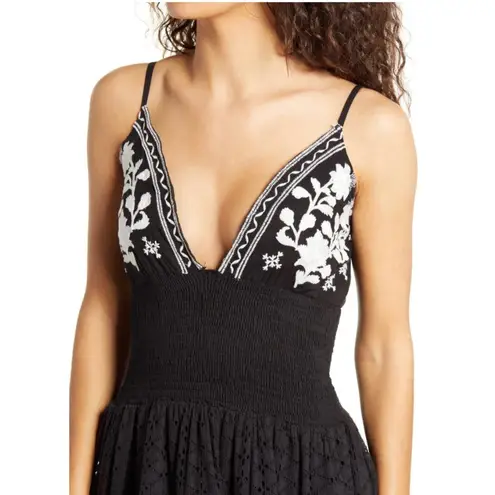 Area Stars Callie Smocked Lace Embroidered Dress, Black & White Size S $220