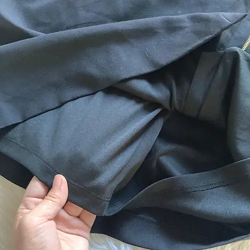 Ellen Tracy Black Front Zip Crepe Sheath Dress