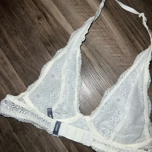 Aerie  Elegant White Lace Bralette