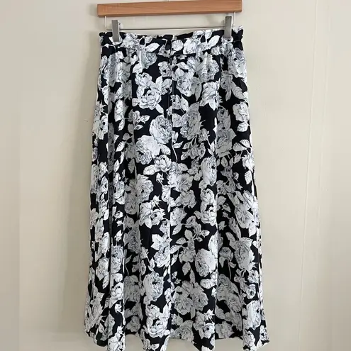 VINTAGE 90s Black & White Rose Floral Maxi Midi skirt