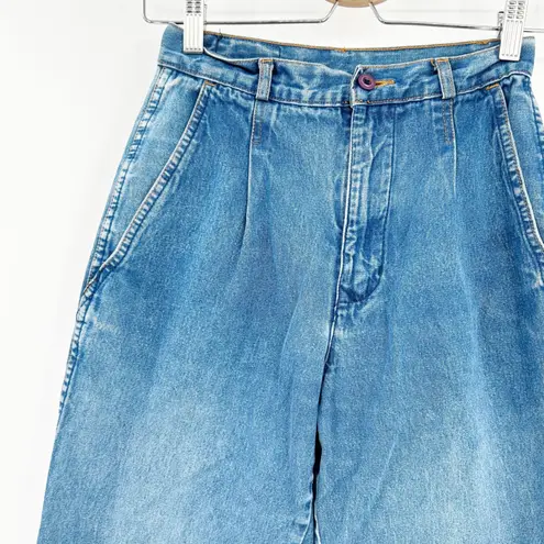 Britannia Vintage Y2K High Waist Pleated Jeans Size 5 Light Wash Denim Mom Jeans Blue