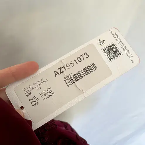 Azazie NWT A10 Gertrude Cabernet formal dress low back bow ruby red flowy skirt