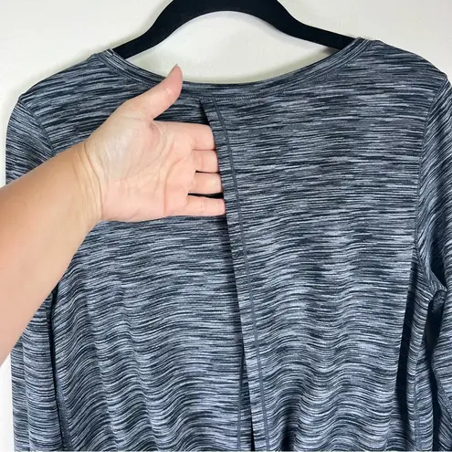 Zyia  Active Top Size XL Gray Heathered Split Back Long Sleeve Thumb Holes EUC