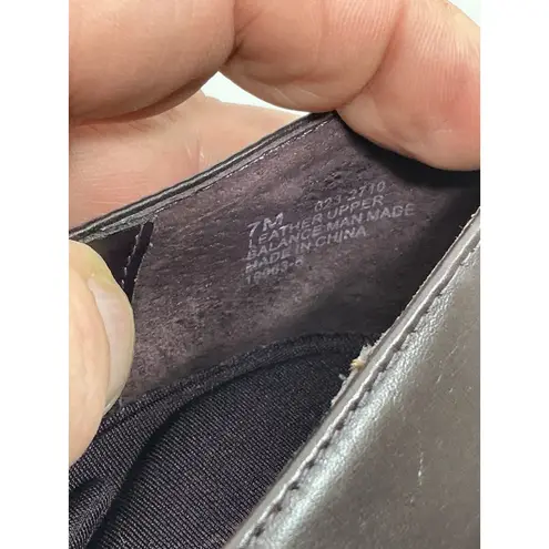 Liz Baker Womans Slipon Pumps Size 7 M Brown Square Toe Block Heel