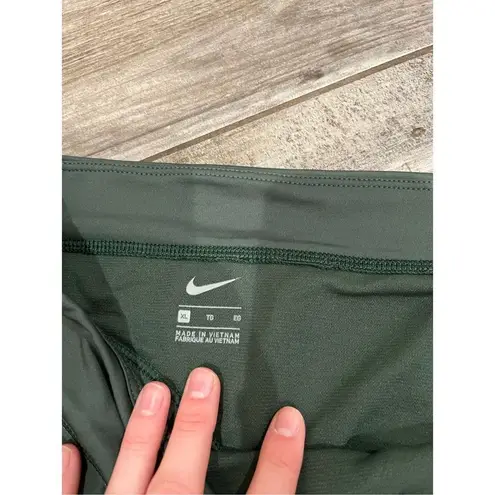 Nike Women’s  Swim Bottoms Size XL Green