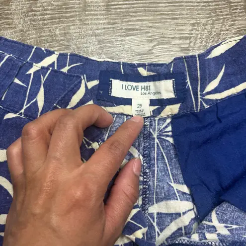 I Love H81 Womans blue with a white leaf Size 25 Pockets