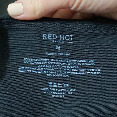 Spanx Red Hot by  very black all over faux leather leggings wide waistband sz M