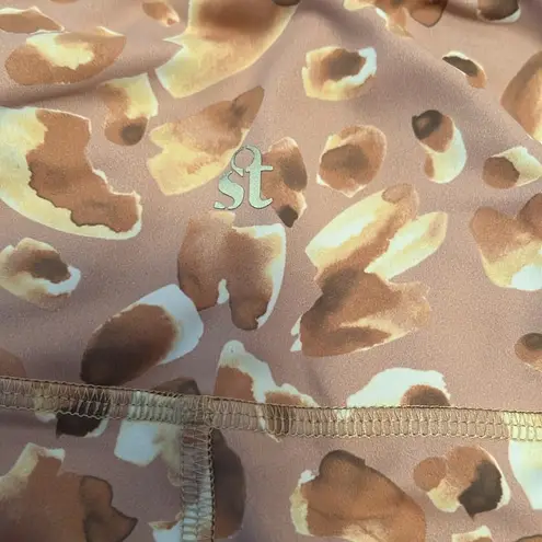 Strut this Camo Workout Leggings - Medium