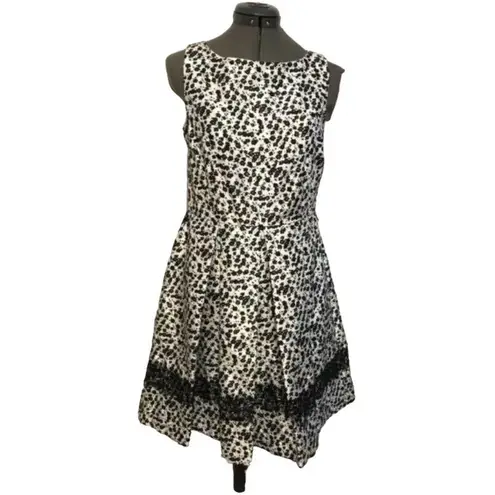 Danny & Nicole Dress Womens 6 Used Black Ivory Lined Sleeveless
