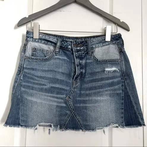 American Eagle AEO  Outfitters Distressed denim jean Micro-mini Skirt Size 4