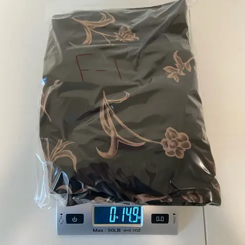 Erika EUC Vintage Studio women’s brown green floral button down shirt medium