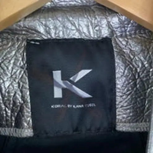 Koral Silver Black Mock Neck Pullover S