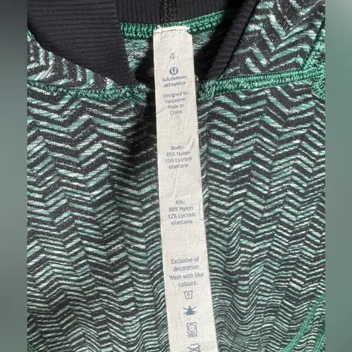 Lululemon Daily Practice Green Chevron Hooded Full Zip Athletic Jacket size 4